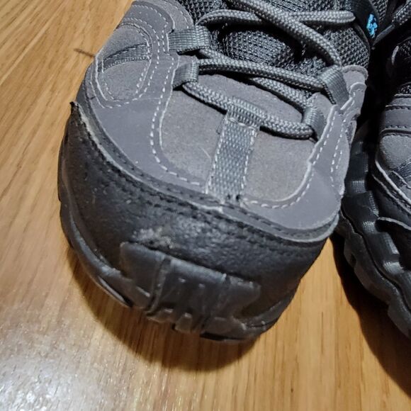 Adidas Hiking Sneaker 7   - Picture 4 of 8